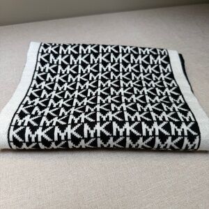 Michael Kors 60” Black and White Logo Knit Scarf